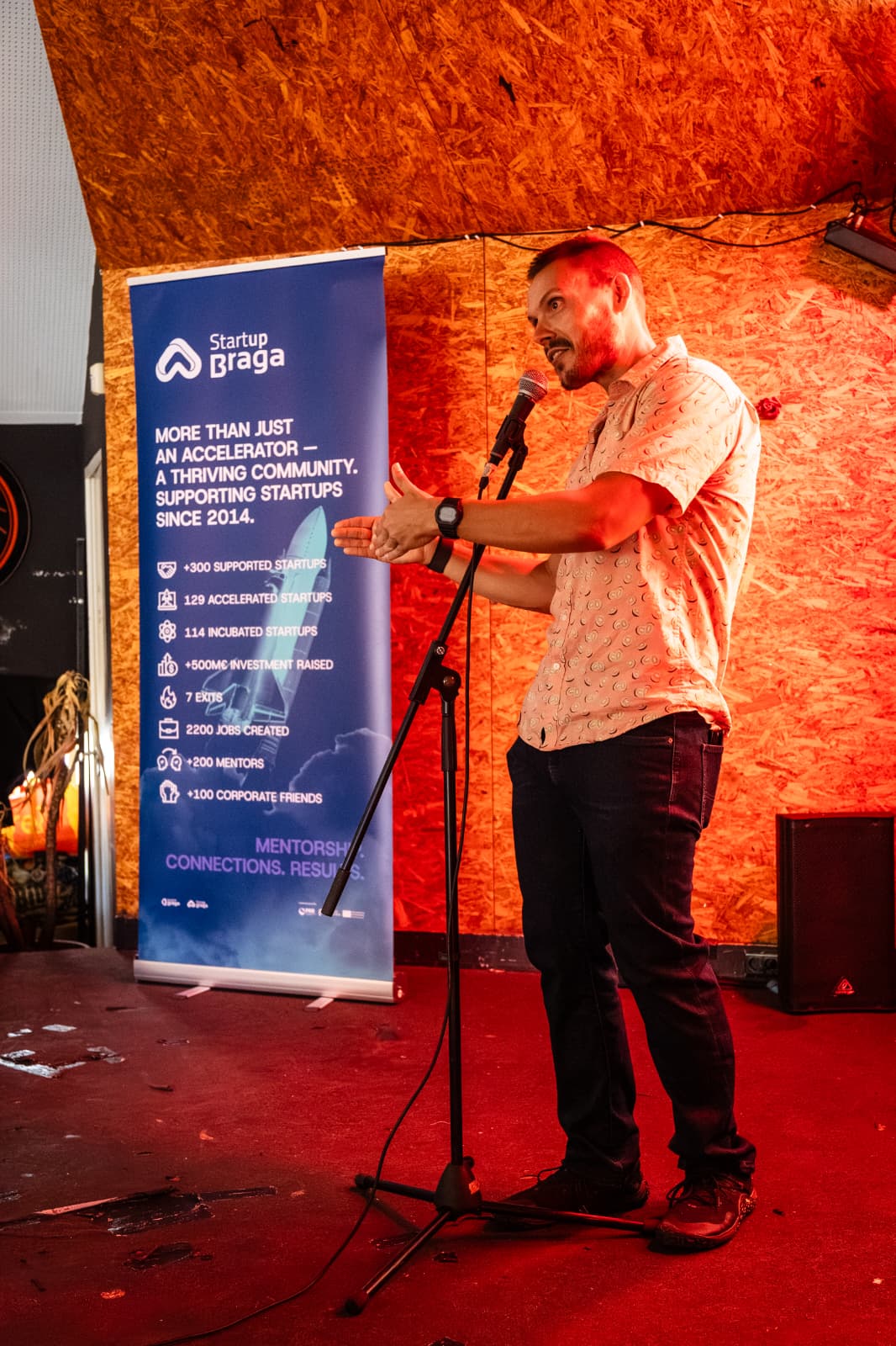 Alex Myers presenting at Sunsetpreneurs 2026 on AI strategy
